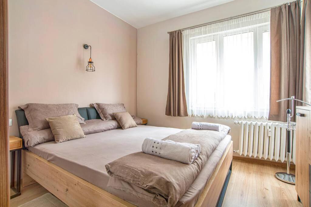 Elegant & Stylish 2 Bedroom Top Central Apartment Sofia Exterior photo