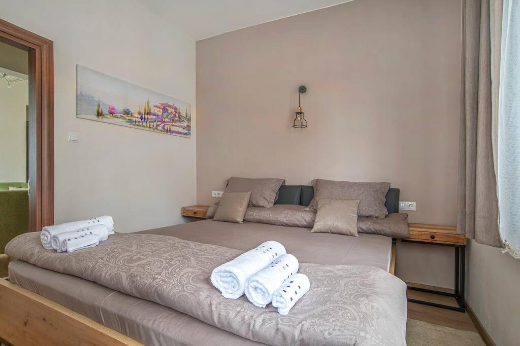 Elegant & Stylish 2 Bedroom Top Central Apartment Sofia Exterior photo