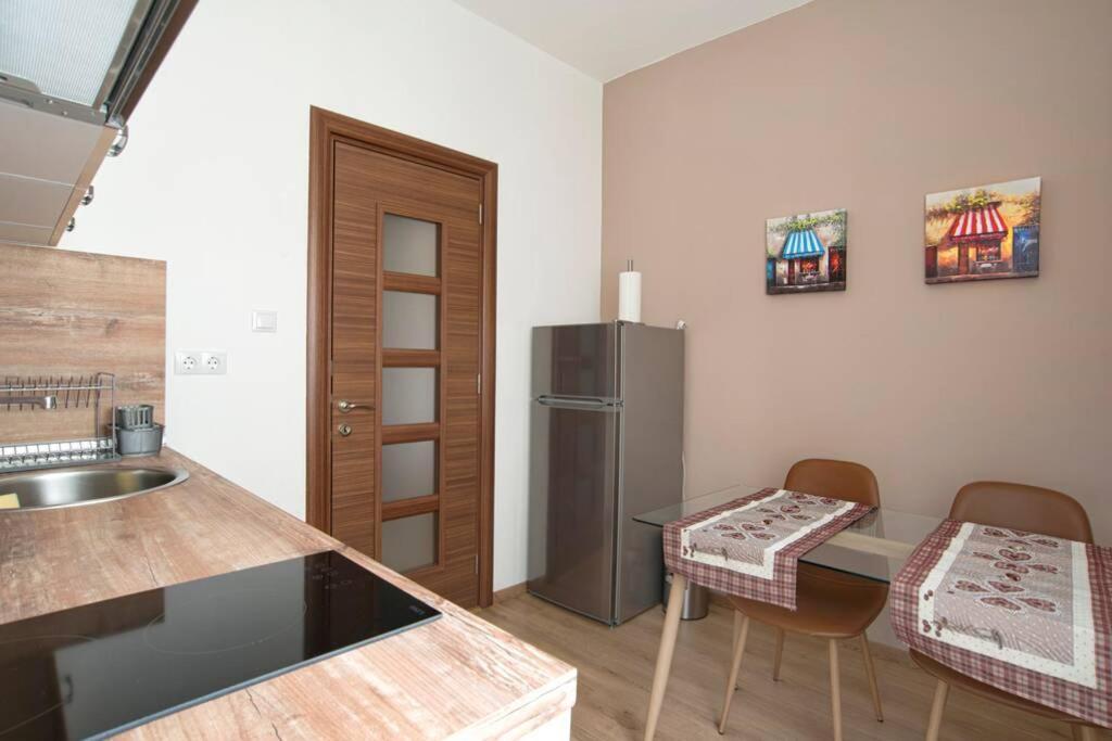 Elegant & Stylish 2 Bedroom Top Central Apartment Sofia Exterior photo